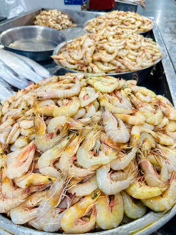 میگو در غرفه ماهی خونه لاین B 36